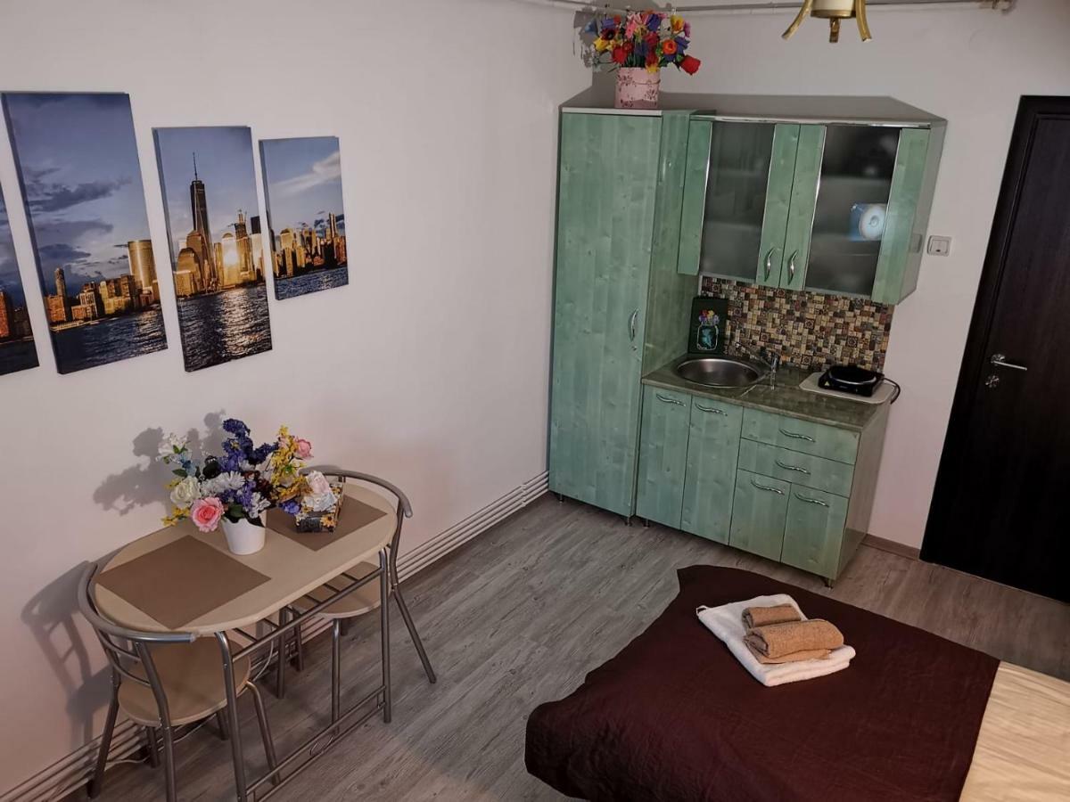Central Studio هونيدوارا المظهر الخارجي الصورة